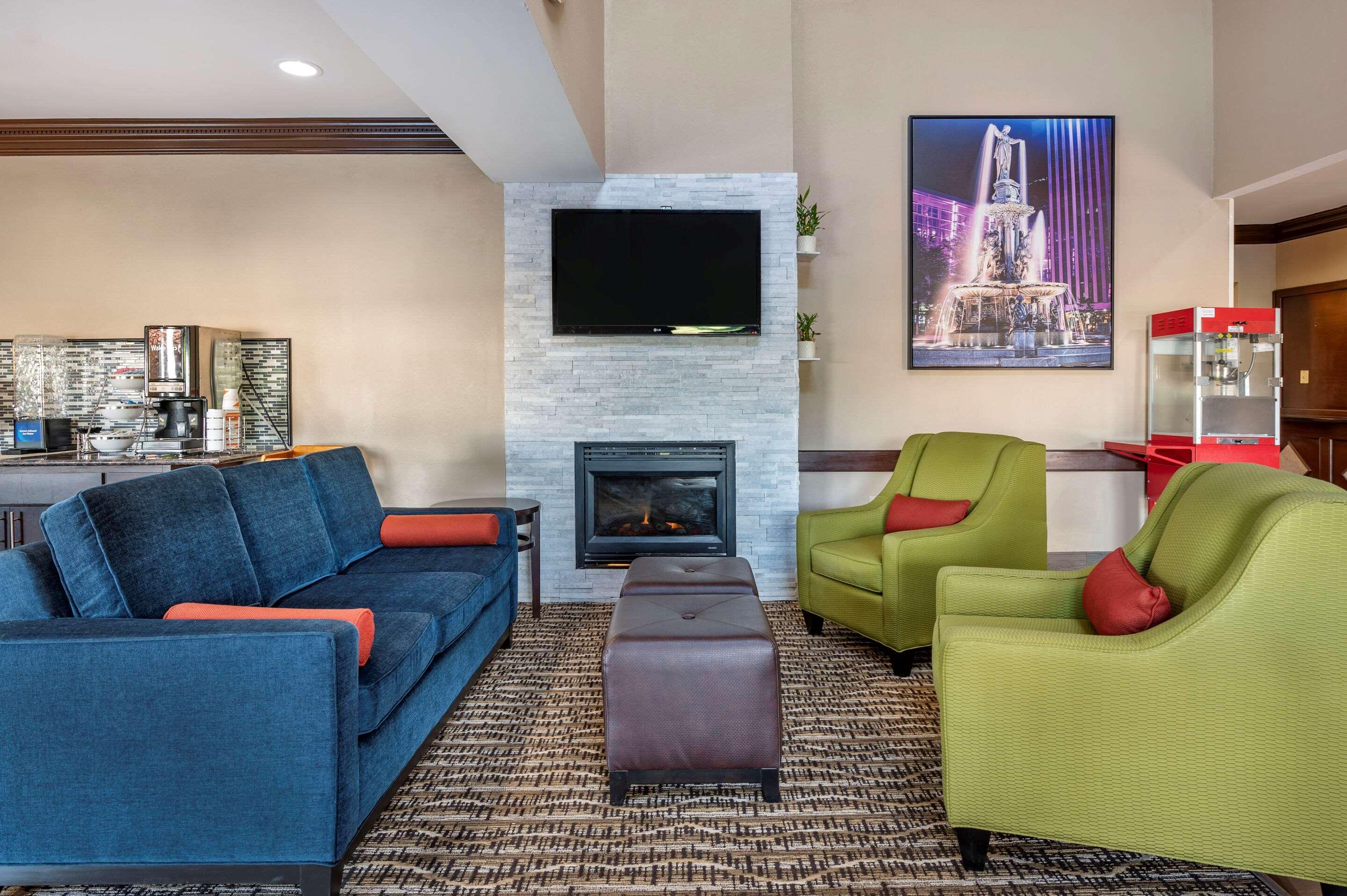 סינסינטי Comfort Inn & Suites מראה חיצוני תמונה