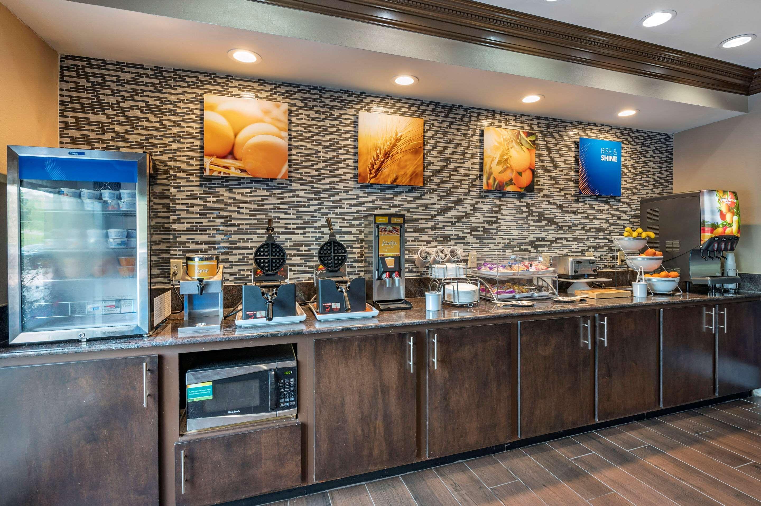 סינסינטי Comfort Inn & Suites מראה חיצוני תמונה
